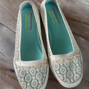 Skechers Women's White Lace Flats